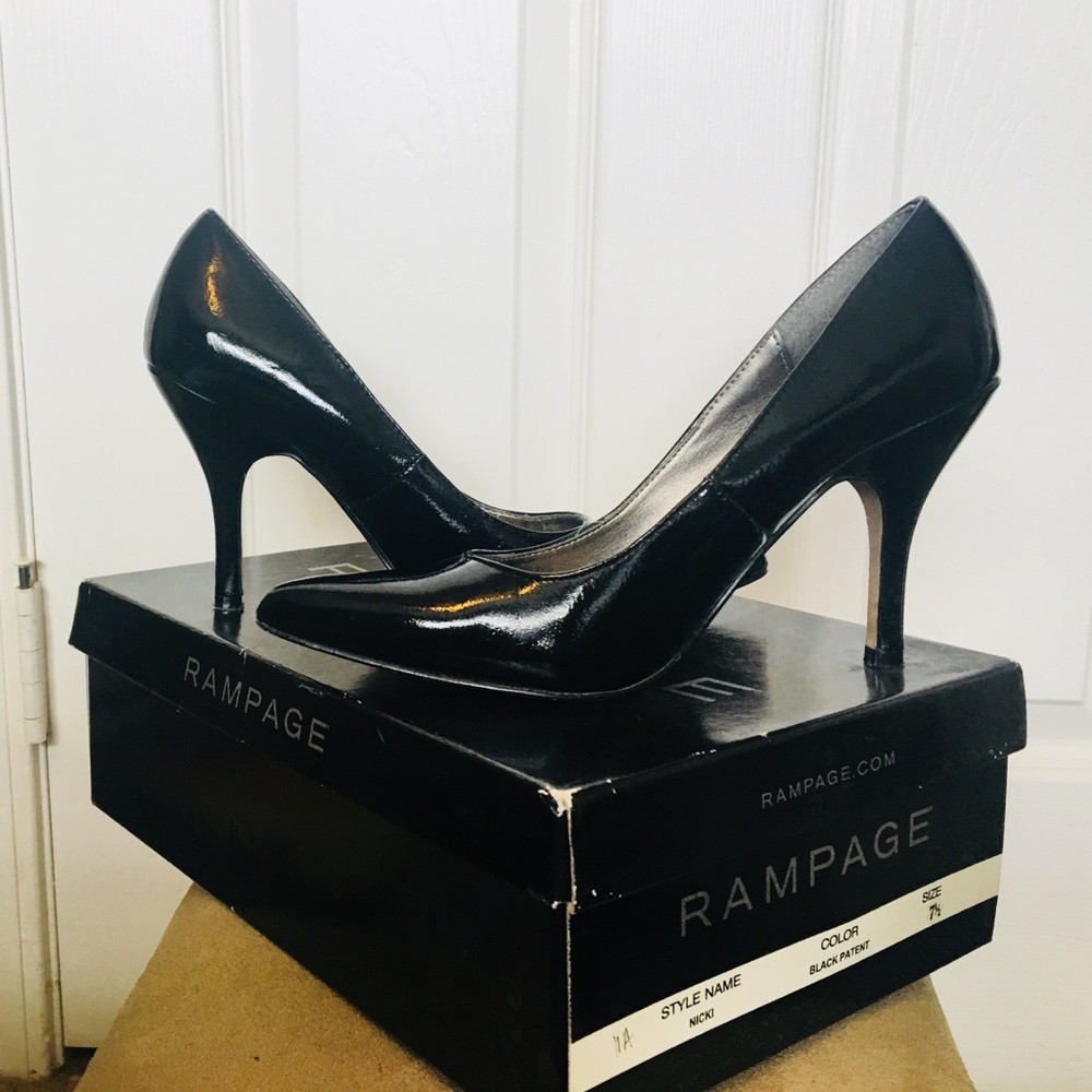 Rampage Nicki Woman Classic Black heels.Size 7.5.